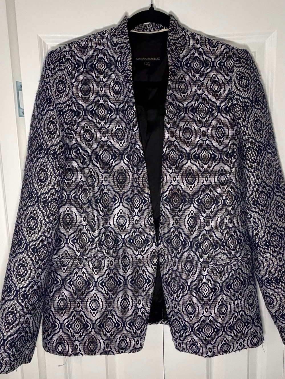 Banana Republic Navy and White Patterned Open-Front Blazer